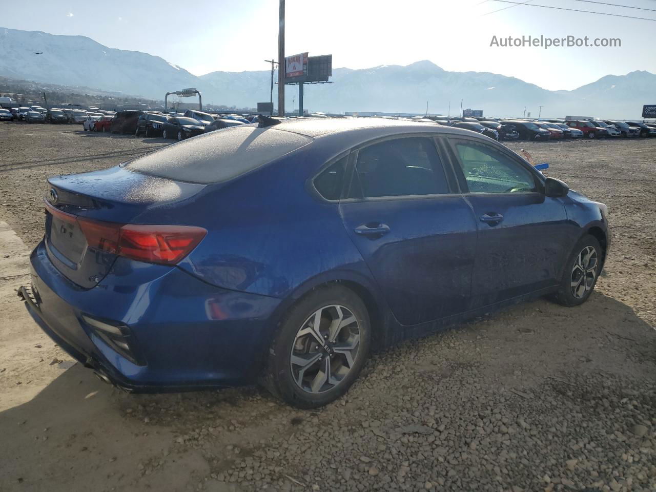 2020 Kia Forte Fe Blue vin: 3KPF24AD8LE242379