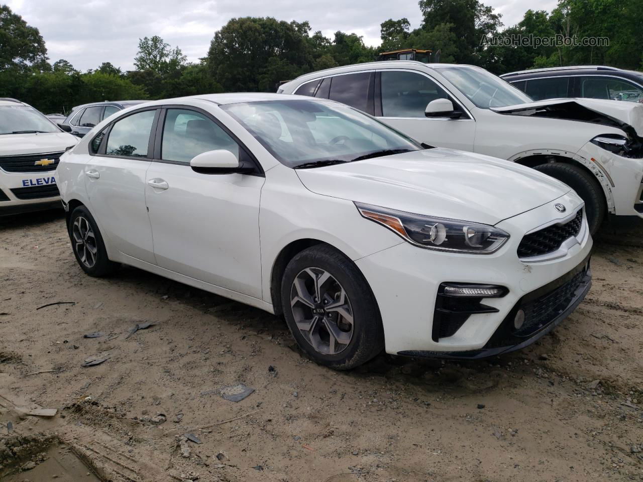 2020 Kia Forte Fe White vin: 3KPF24AD9LE150102