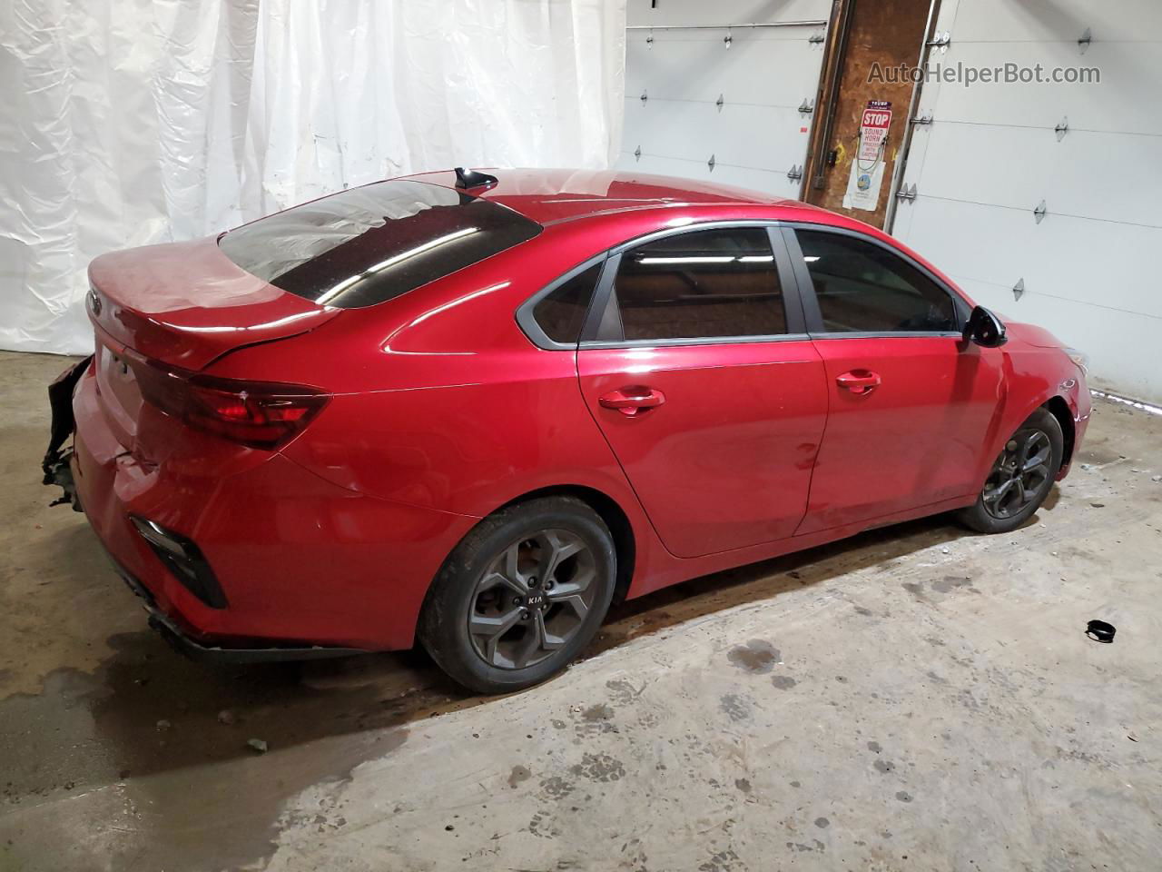 2020 Kia Forte Fe Red vin: 3KPF24ADXLE172805