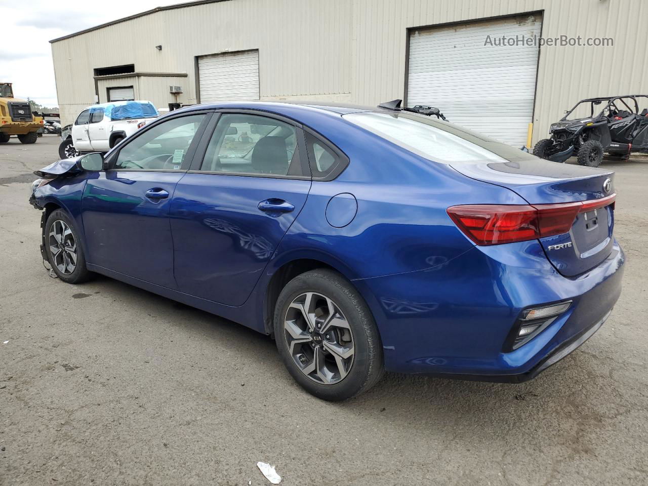 2020 Kia Forte Fe Blue vin: 3KPF24ADXLE182833