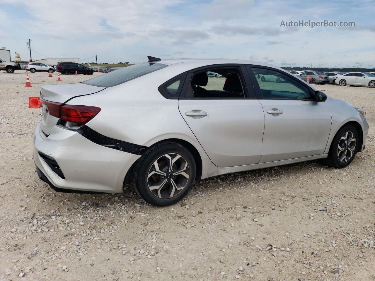 2020 Kia Forte Fe Silver vin: 3KPF24ADXLE190995