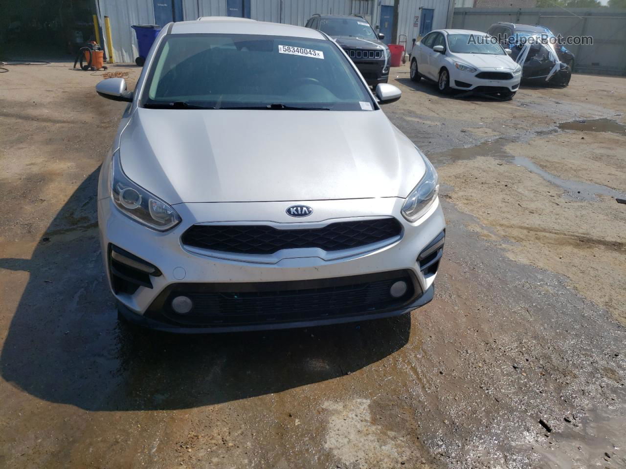 2020 Kia Forte Fe Silver vin: 3KPF24ADXLE219816