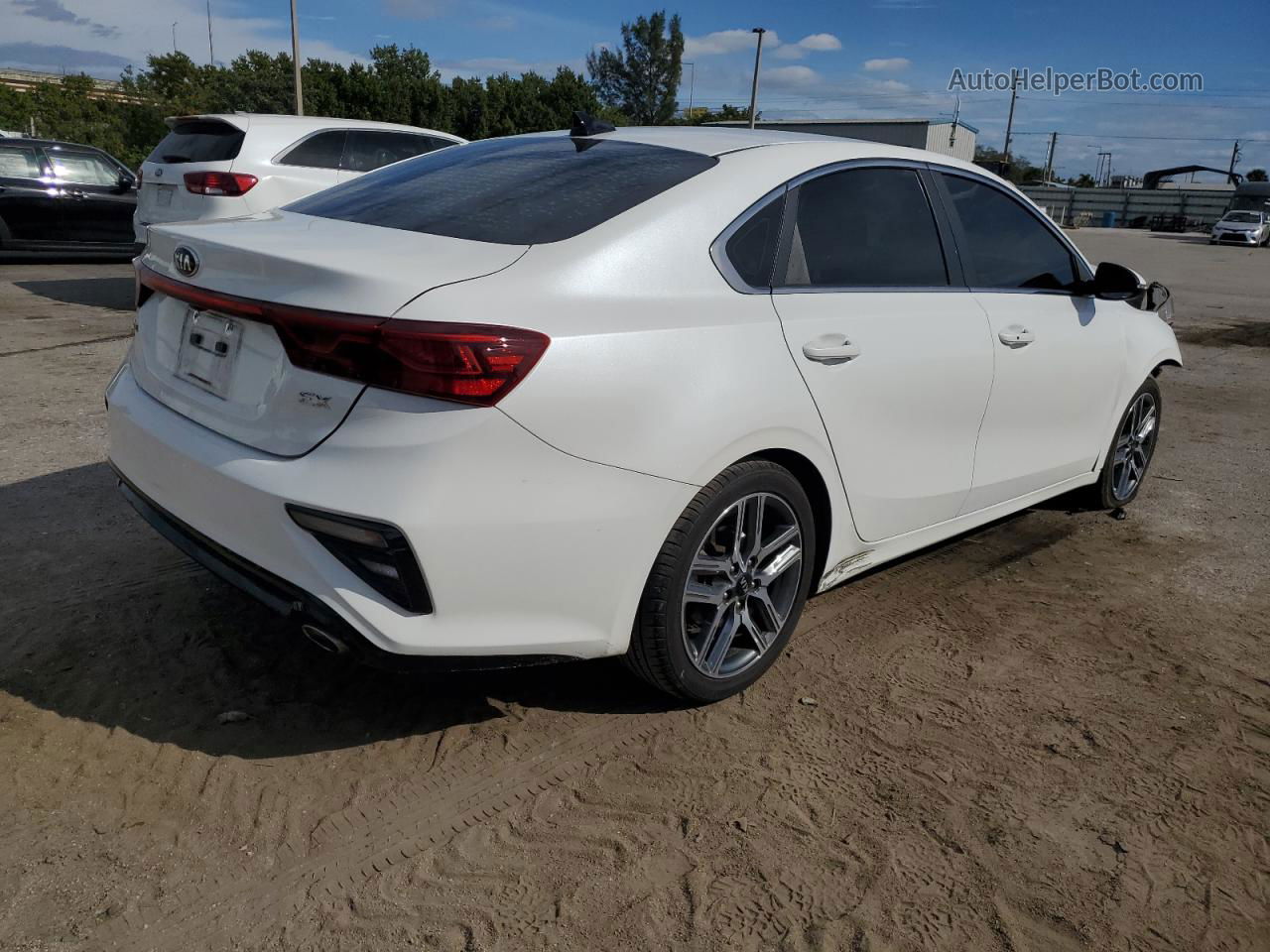 2020 Kia Forte Ex Белый vin: 3KPF54AD2LE153737