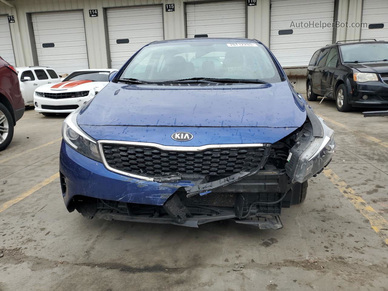 2017 Kia Forte Lx Синий vin: 3KPFK4A70HE079292