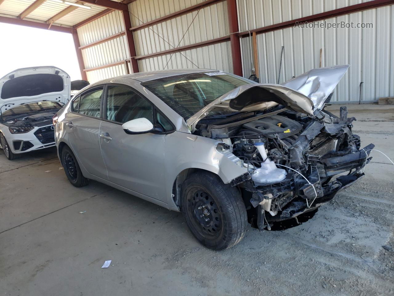 2017 Kia Forte Lx Silver vin: 3KPFK4A70HE119175