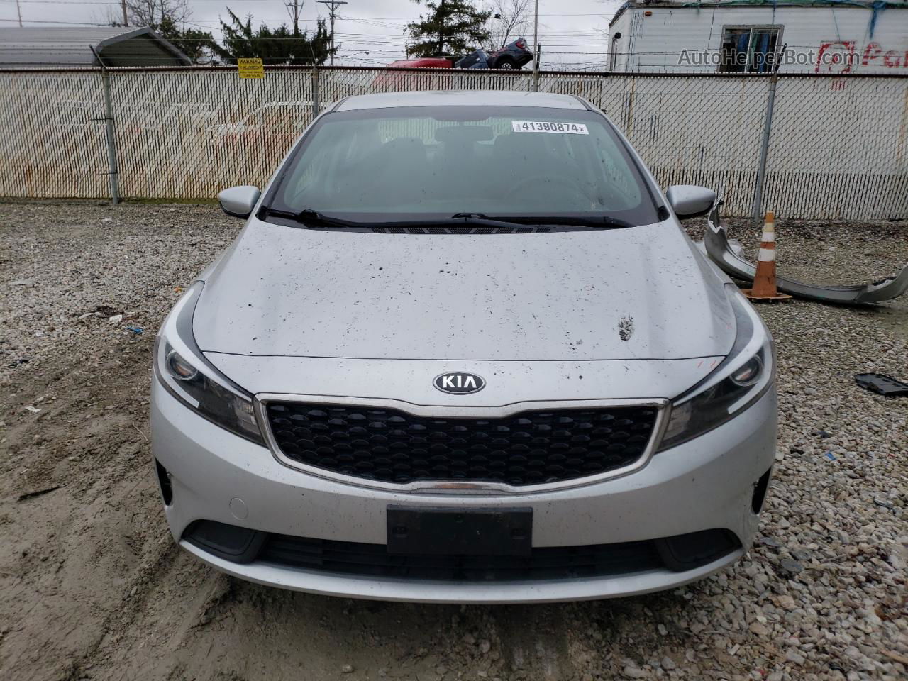 2018 Kia Forte Lx Silver vin: 3KPFK4A70JE184744