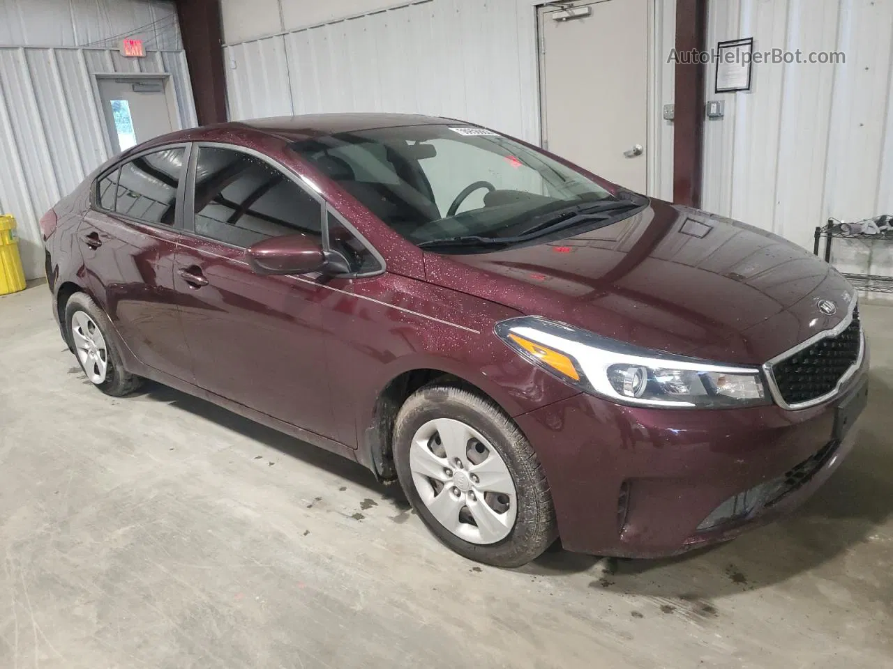 2018 Kia Forte Lx Maroon vin: 3KPFK4A70JE206595