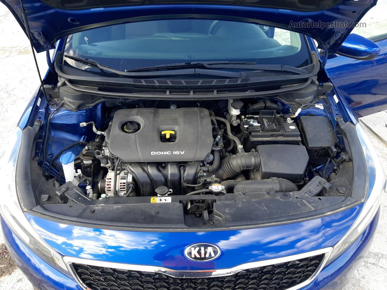 2018 Kia Forte Lx Синий vin: 3KPFK4A70JE273469