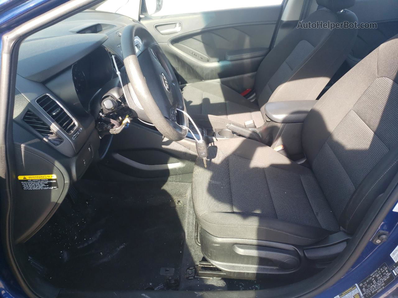 2018 Kia Forte Lx Синий vin: 3KPFK4A70JE273469