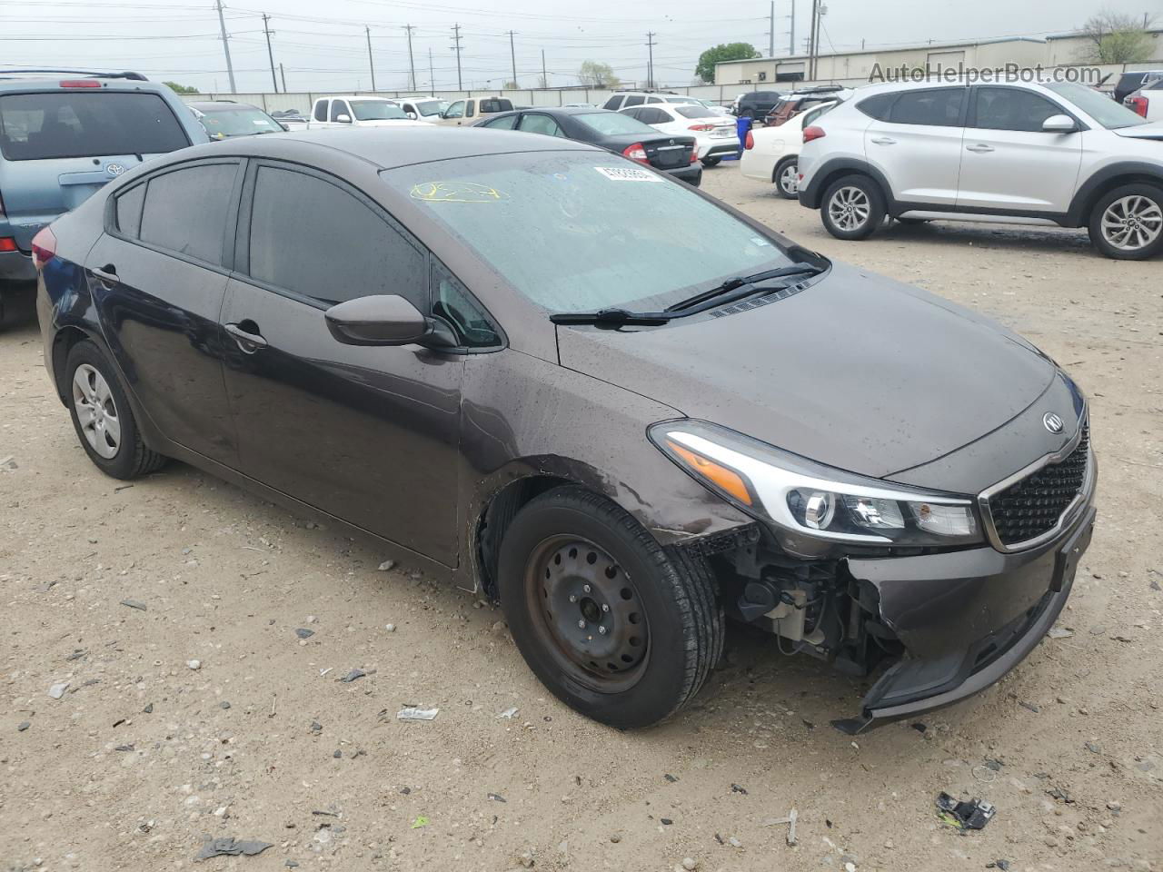 2017 Kia Forte Lx Коричневый vin: 3KPFK4A71HE013298