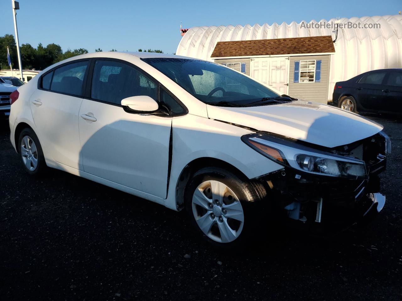 2017 Kia Forte Lx White vin: 3KPFK4A71HE101381