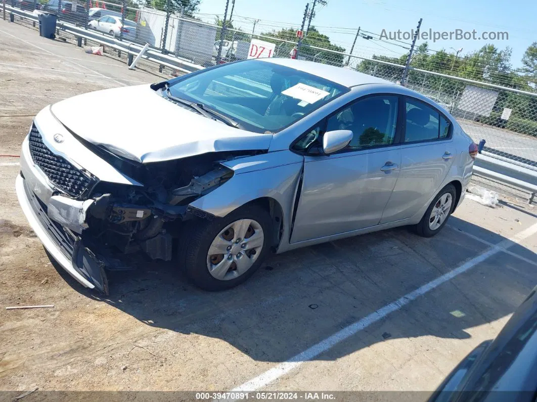 2017 Kia Forte Lx Silver vin: 3KPFK4A71HE104782