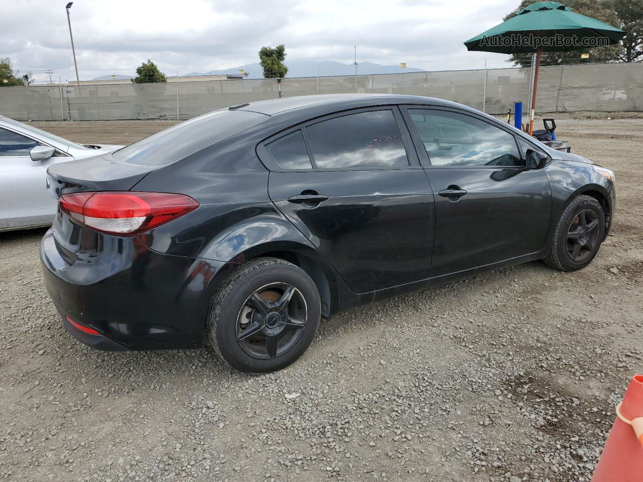 2018 Kia Forte Lx Black vin: 3KPFK4A71JE218996