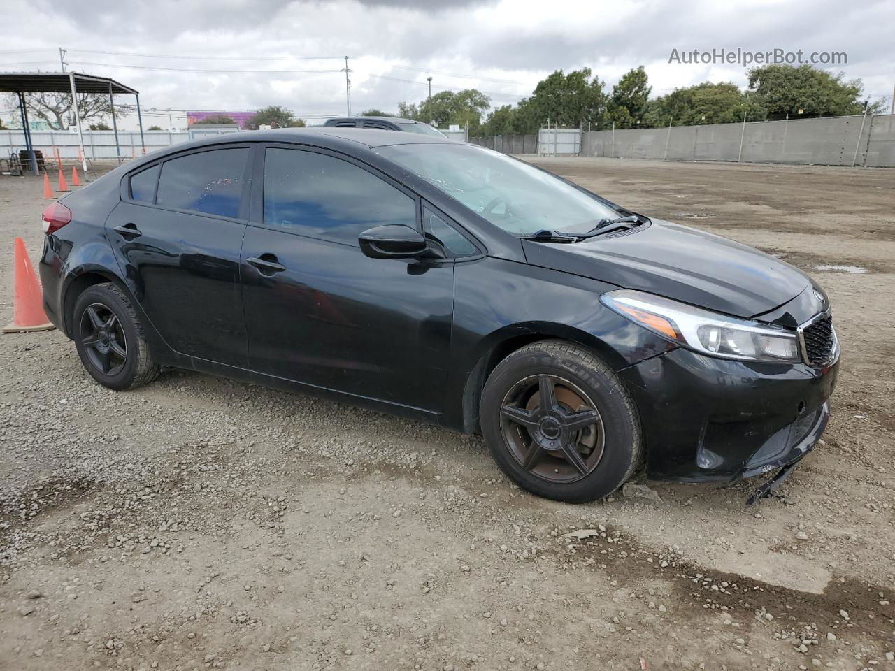 2018 Kia Forte Lx Black vin: 3KPFK4A71JE218996