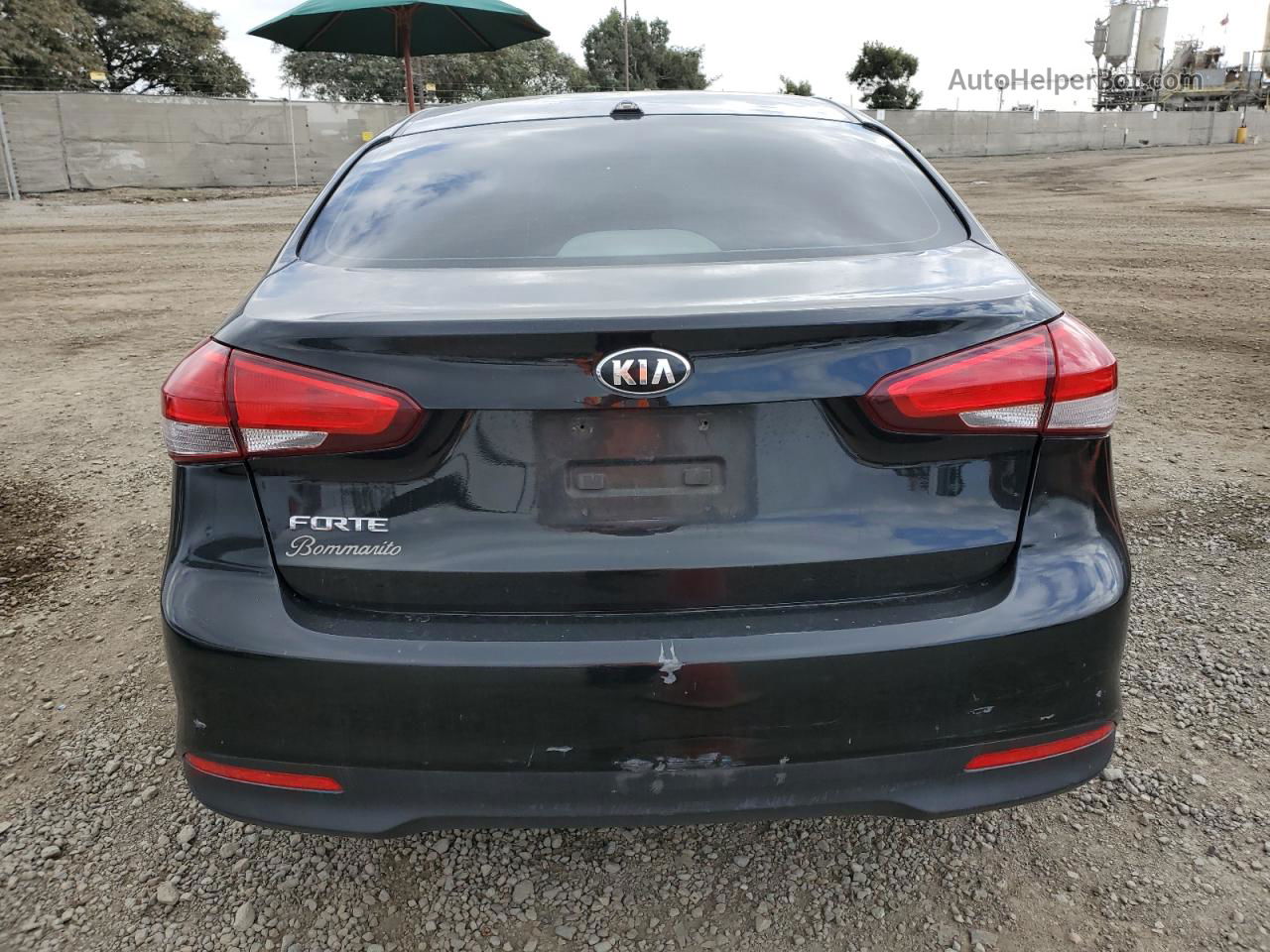 2018 Kia Forte Lx Black vin: 3KPFK4A71JE218996