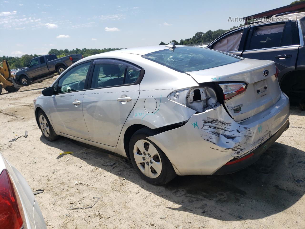 2018 Kia Forte Lx Silver vin: 3KPFK4A71JE235507