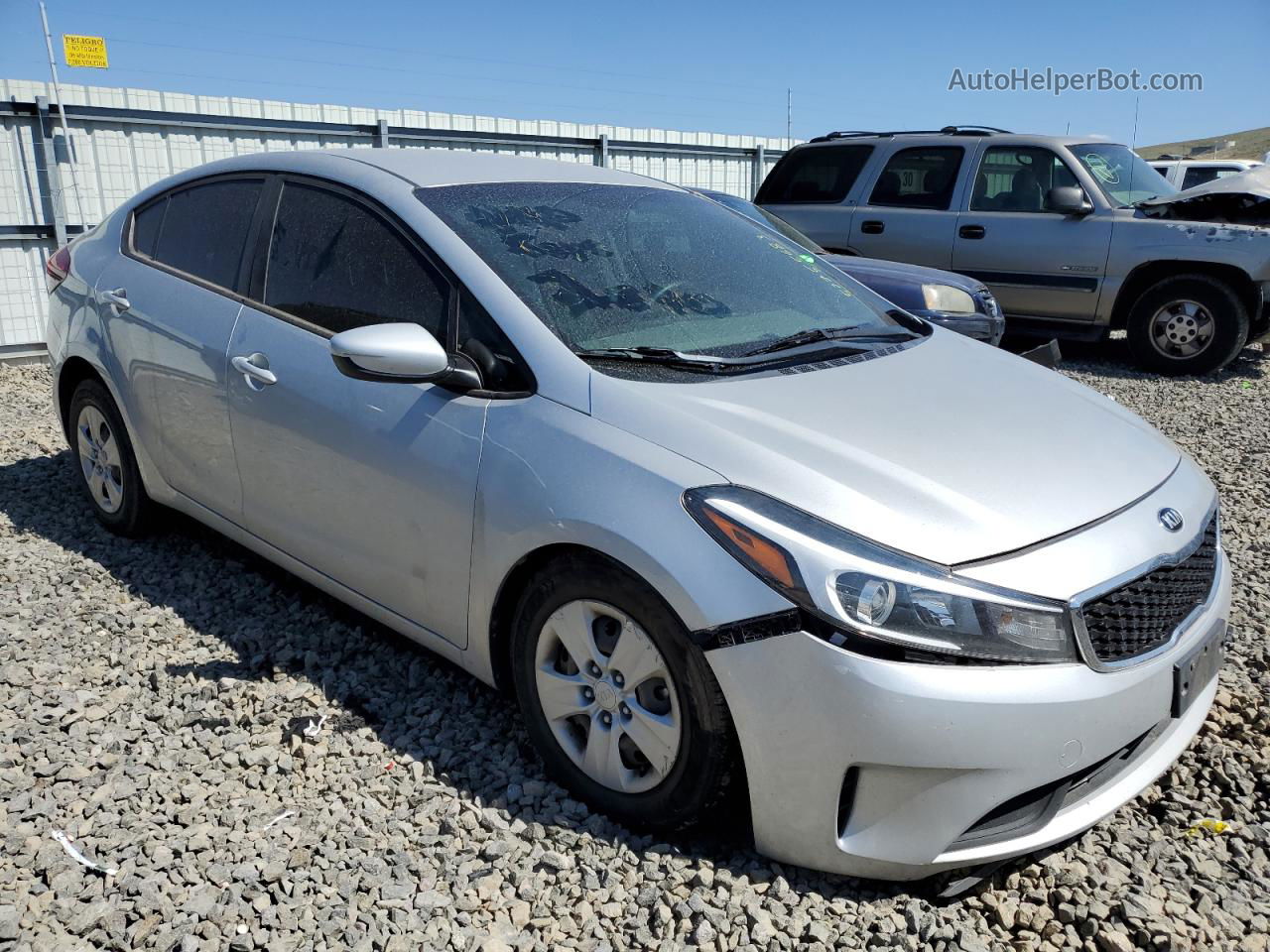 2018 Kia Forte Lx Gray vin: 3KPFK4A71JE272640