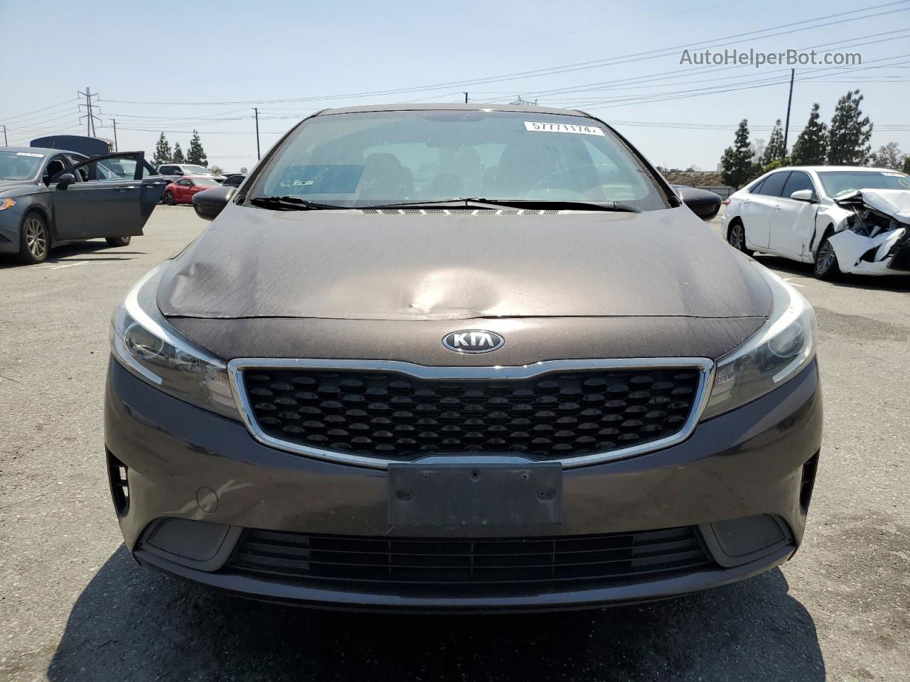 2017 Kia Forte Lx Brown vin: 3KPFK4A72HE035696