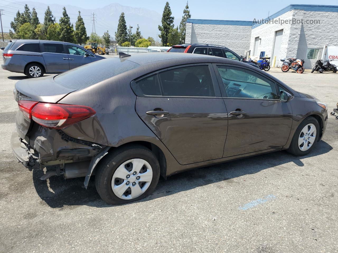 2017 Kia Forte Lx Brown vin: 3KPFK4A72HE035696