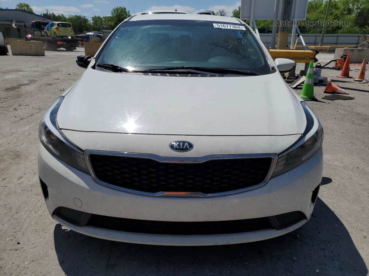 2017 Kia Forte Lx White vin: 3KPFK4A72HE122336