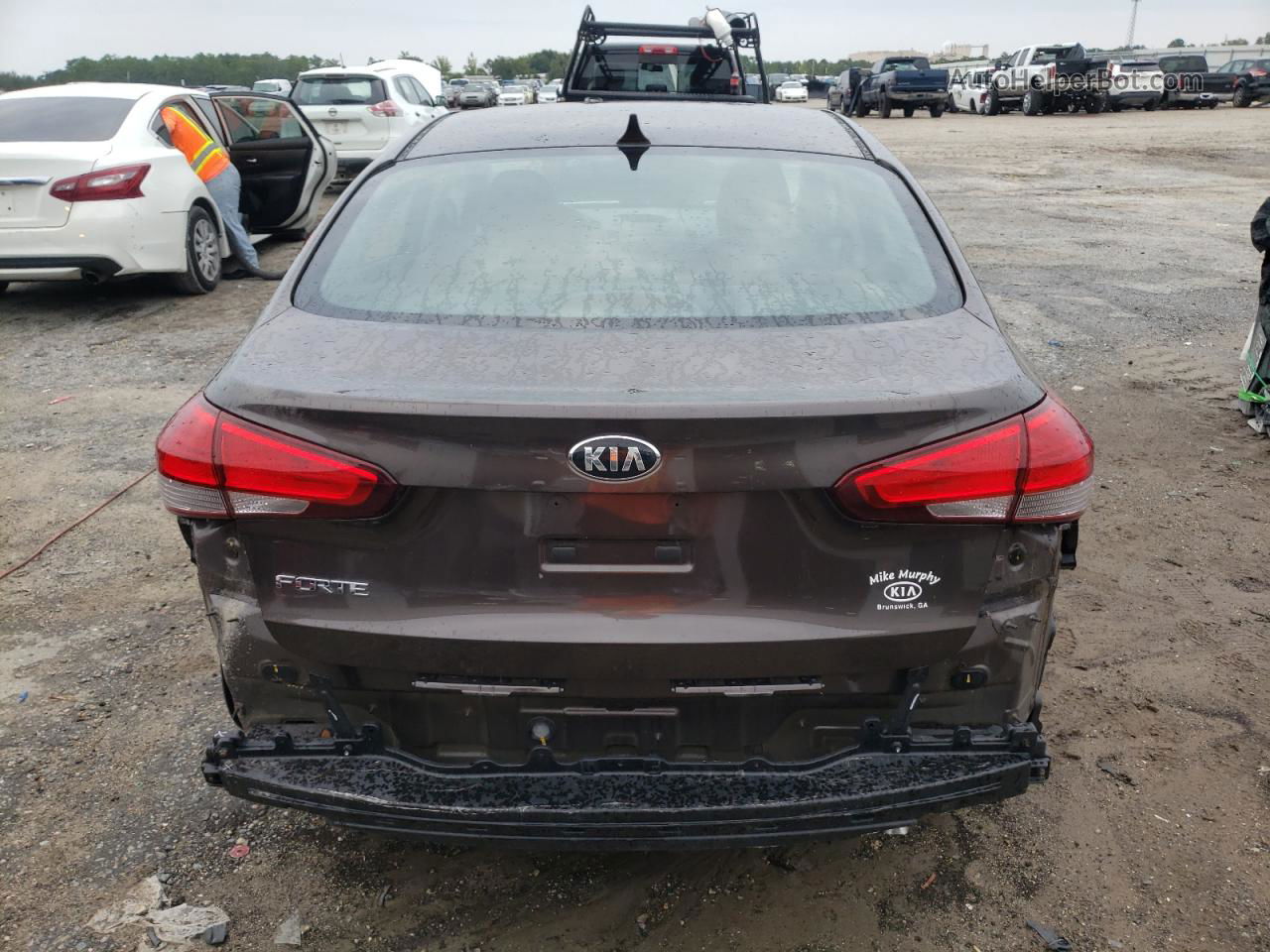 2017 Kia Forte Lx Brown vin: 3KPFK4A72HE152114