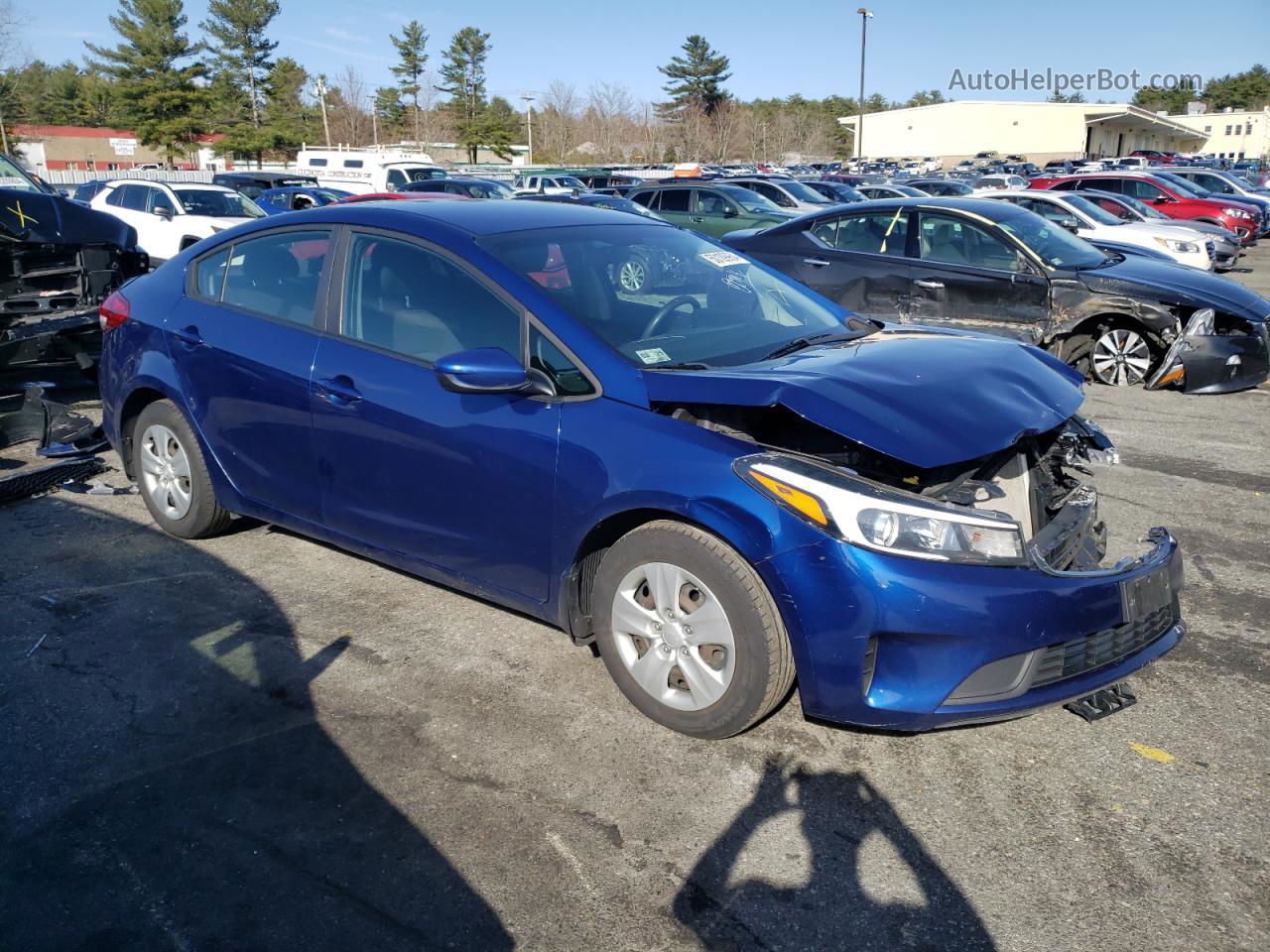 2018 Kia Forte Lx Blue vin: 3KPFK4A72JE218358