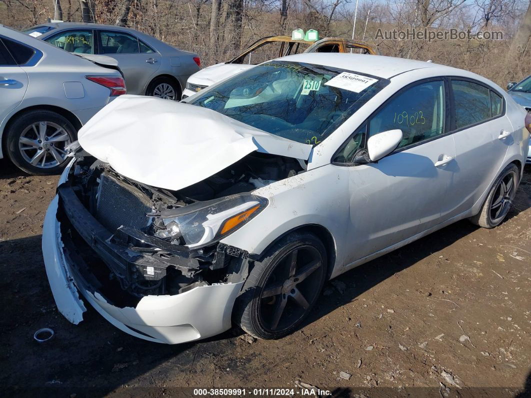 2018 Kia Forte Lx White vin: 3KPFK4A72JE247746