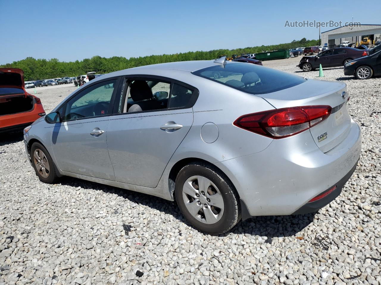 2018 Kia Forte Lx Silver vin: 3KPFK4A72JE273151