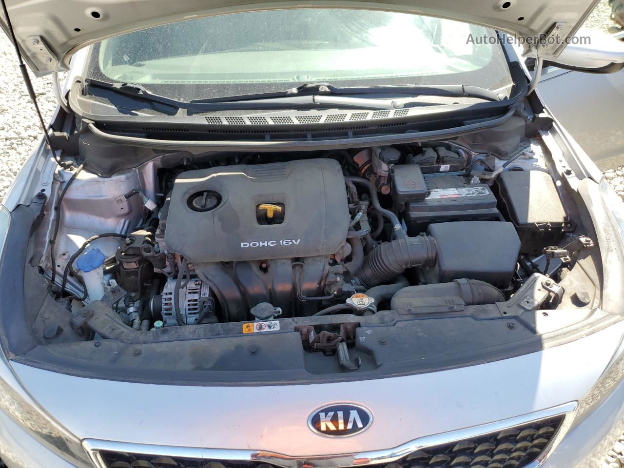 2018 Kia Forte Lx Silver vin: 3KPFK4A72JE273151