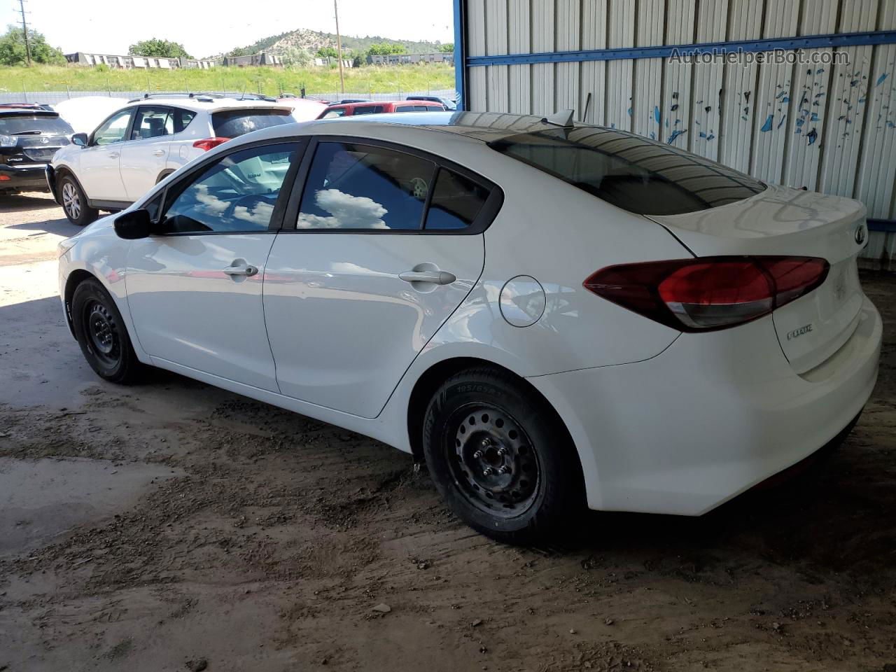 2017 Kia Forte Lx White vin: 3KPFK4A73HE012363