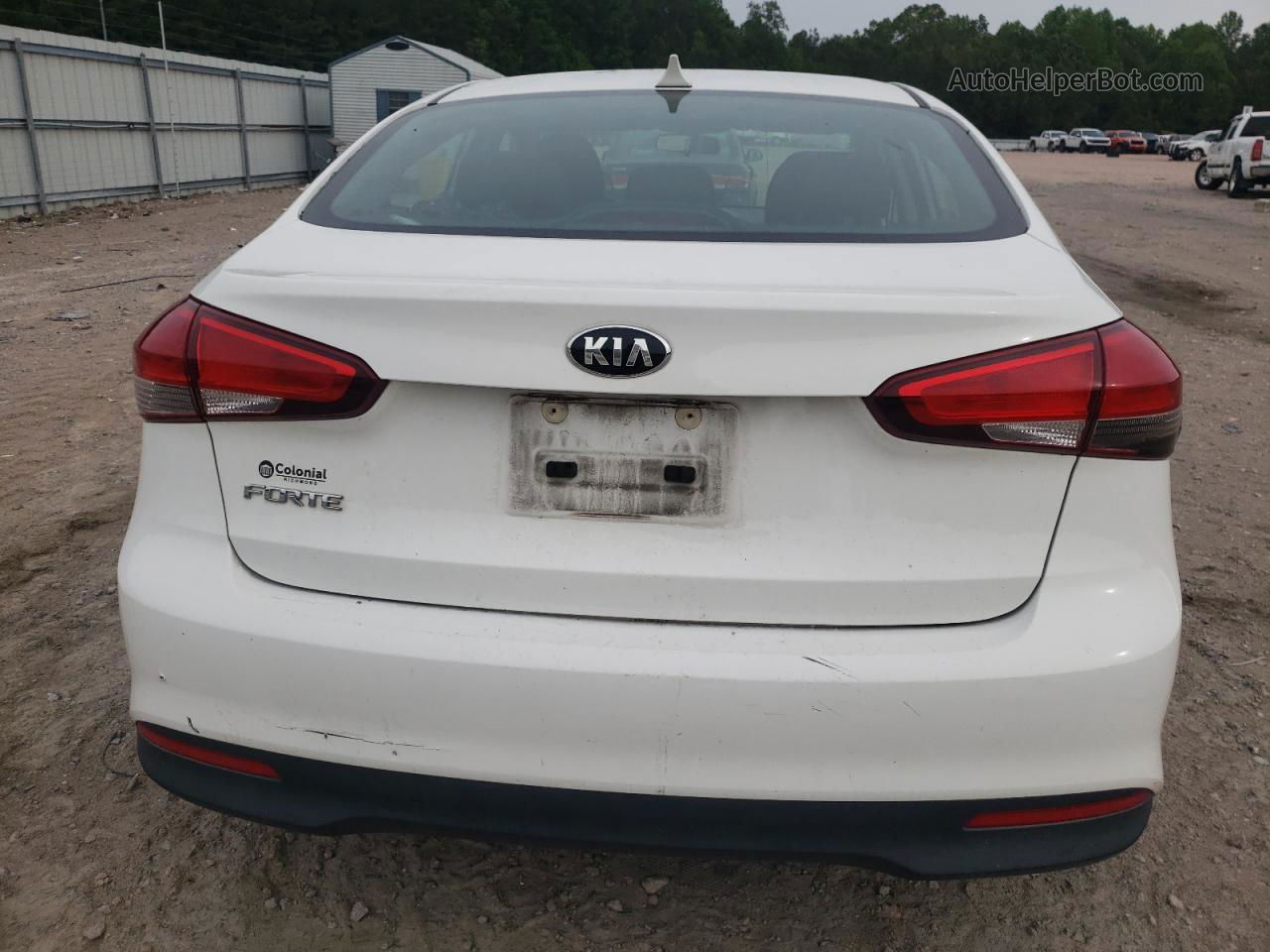 2017 Kia Forte Lx White vin: 3KPFK4A73HE083434