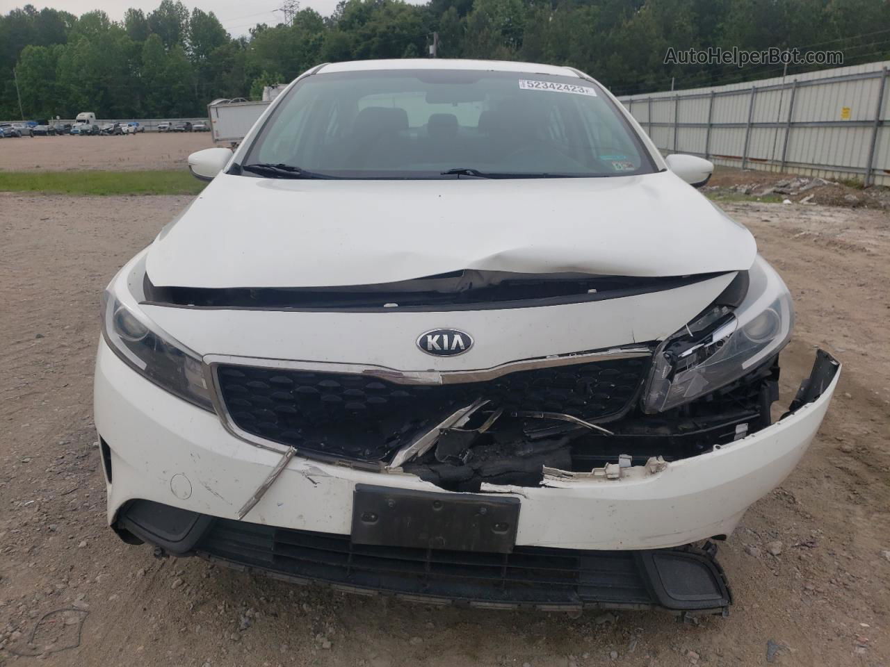 2017 Kia Forte Lx Белый vin: 3KPFK4A73HE083434