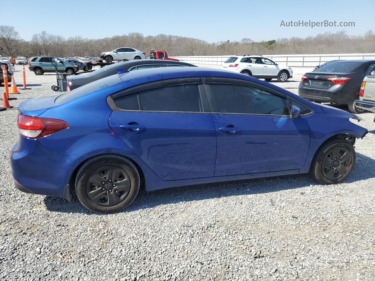 2017 Kia Forte Lx Blue vin: 3KPFK4A73HE143471