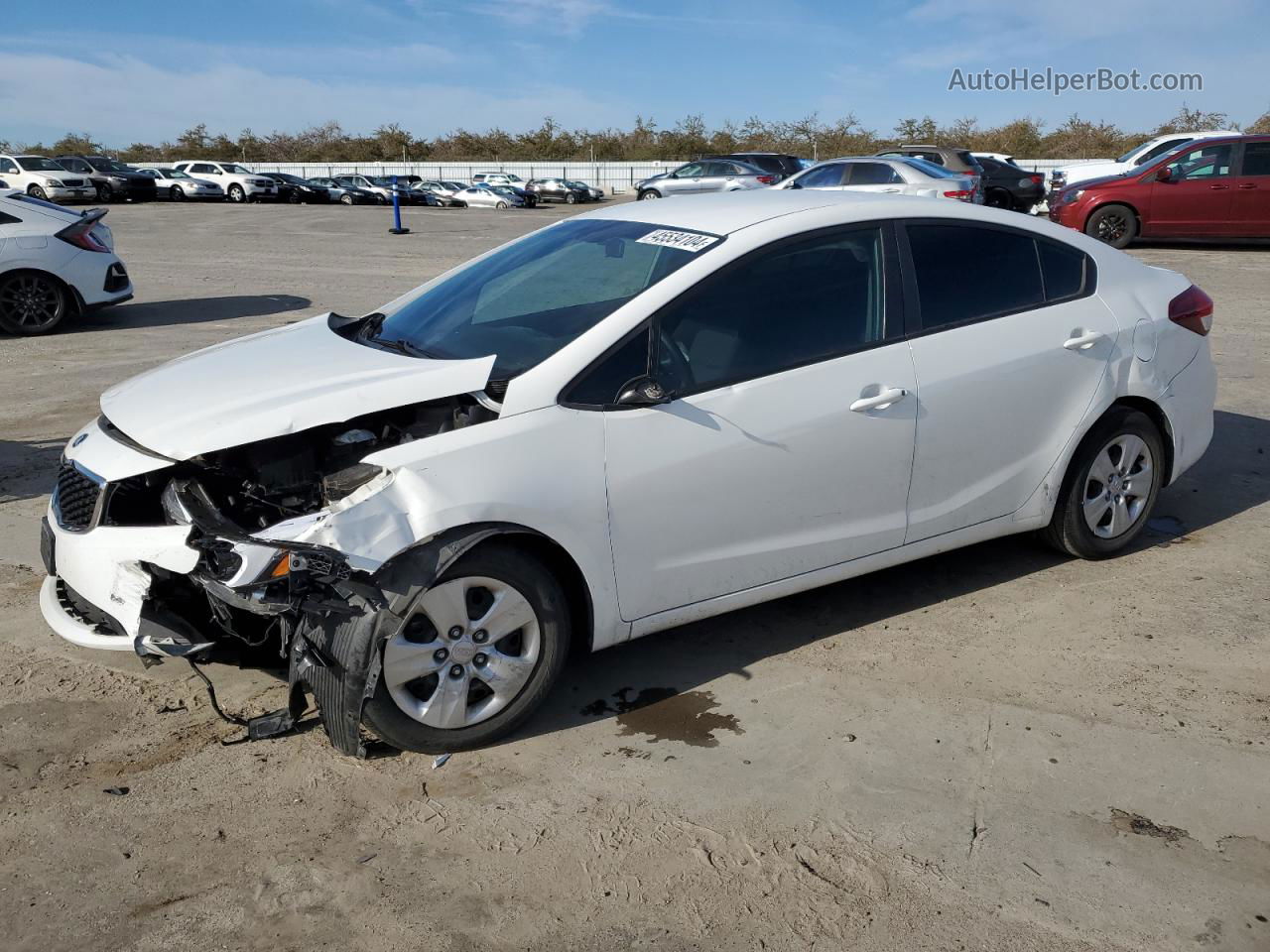 2018 Kia Forte Lx White vin: 3KPFK4A73JE185225