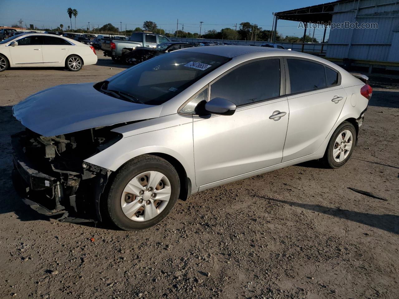 2018 Kia Forte Lx Silver vin: 3KPFK4A73JE198363