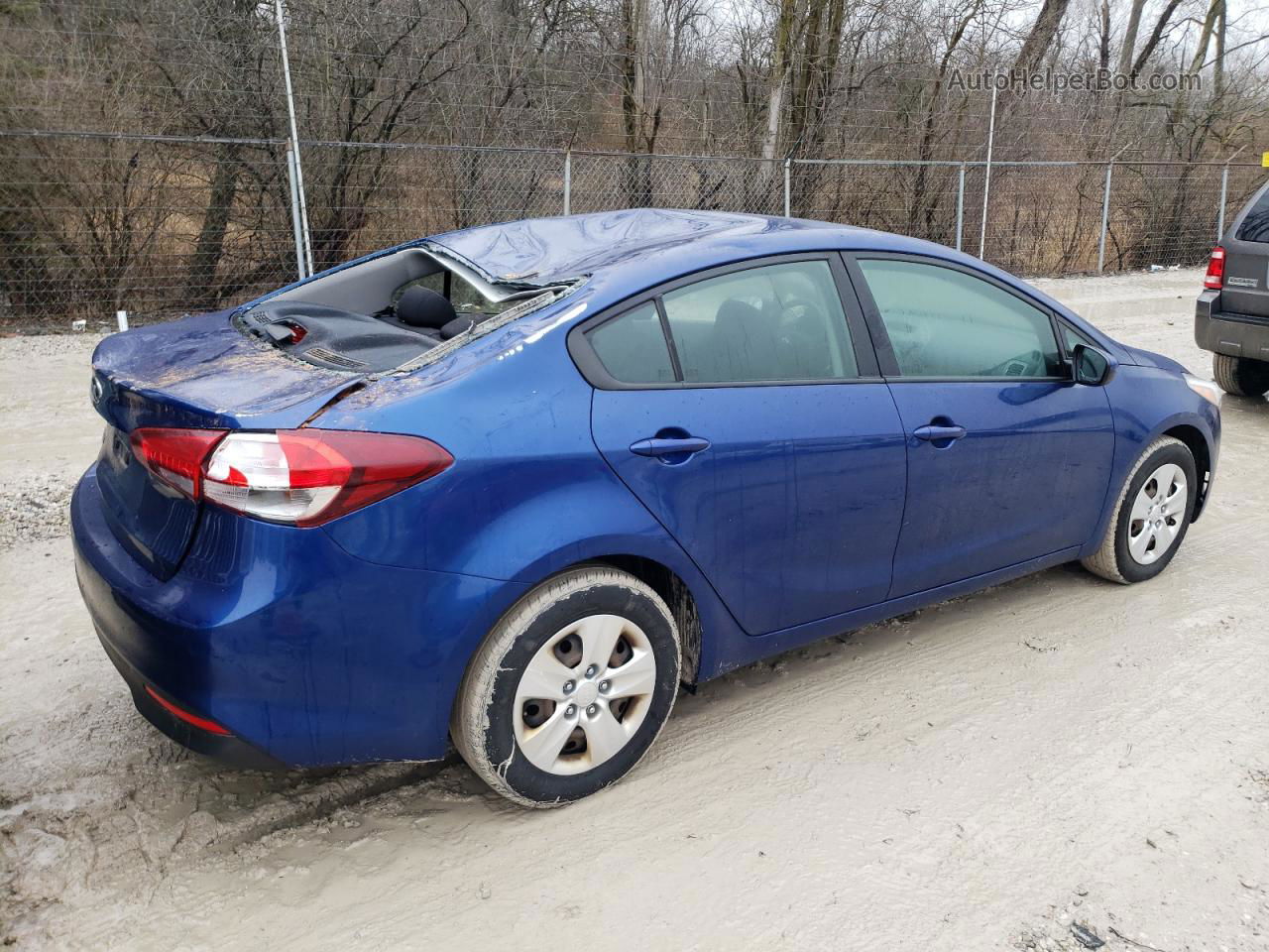 2018 Kia Forte Lx Blue vin: 3KPFK4A73JE246413