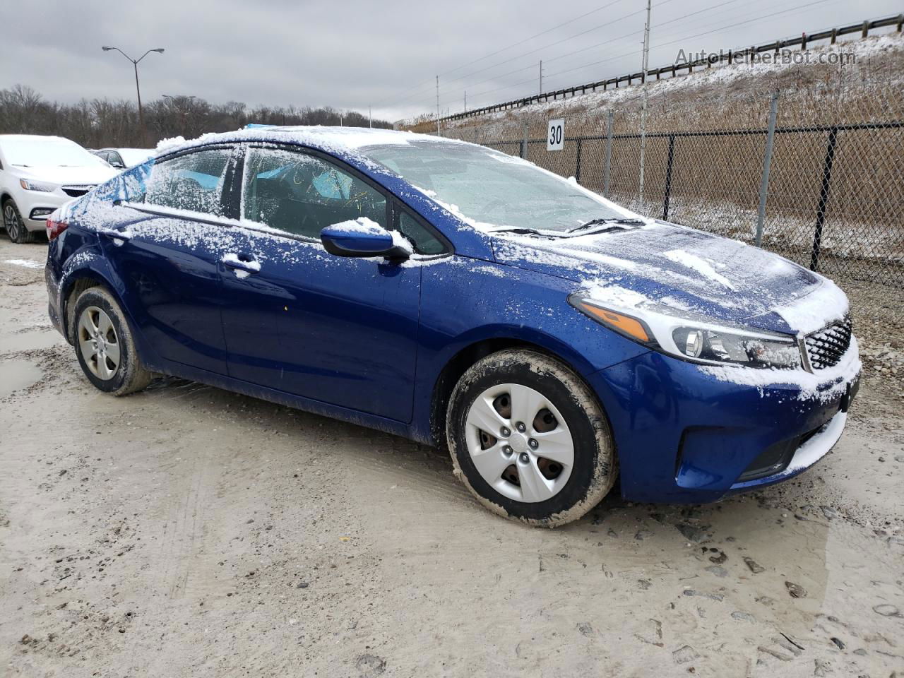 2018 Kia Forte Lx Blue vin: 3KPFK4A73JE246413