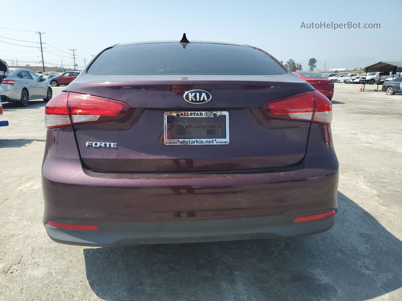 2018 Kia Forte Lx Maroon vin: 3KPFK4A73JE254740