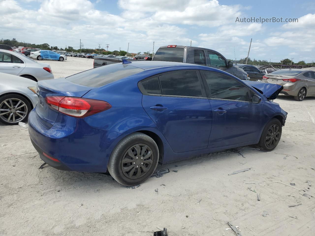 2018 Kia Forte Lx Blue vin: 3KPFK4A73JE264619