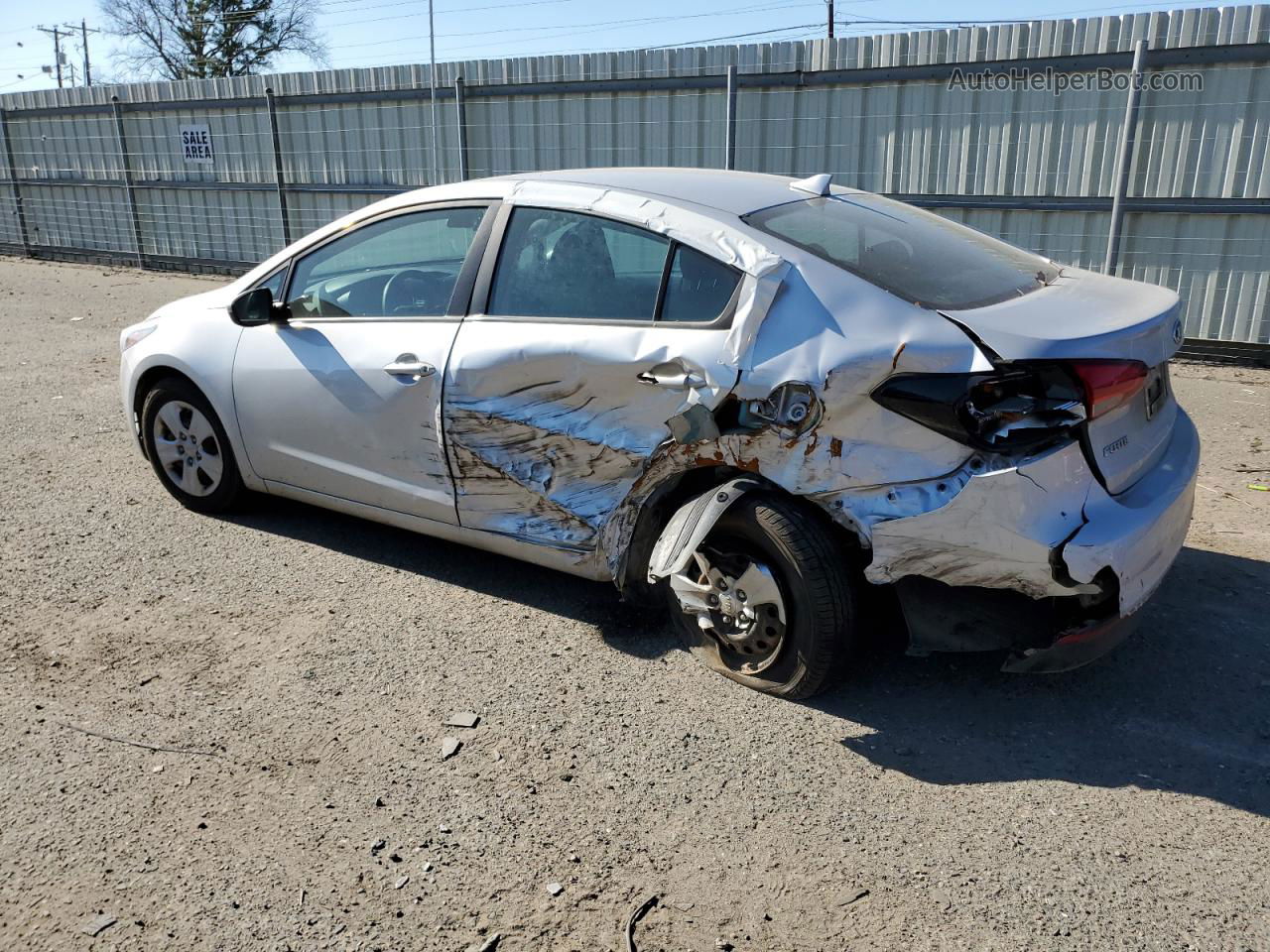 2017 Kia Forte Lx Silver vin: 3KPFK4A74HE053097