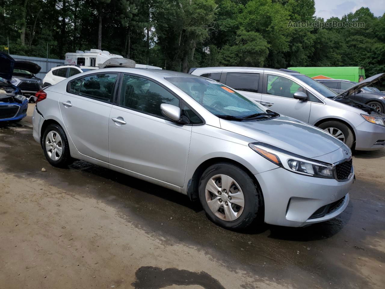 2017 Kia Forte Lx Silver vin: 3KPFK4A74HE053875