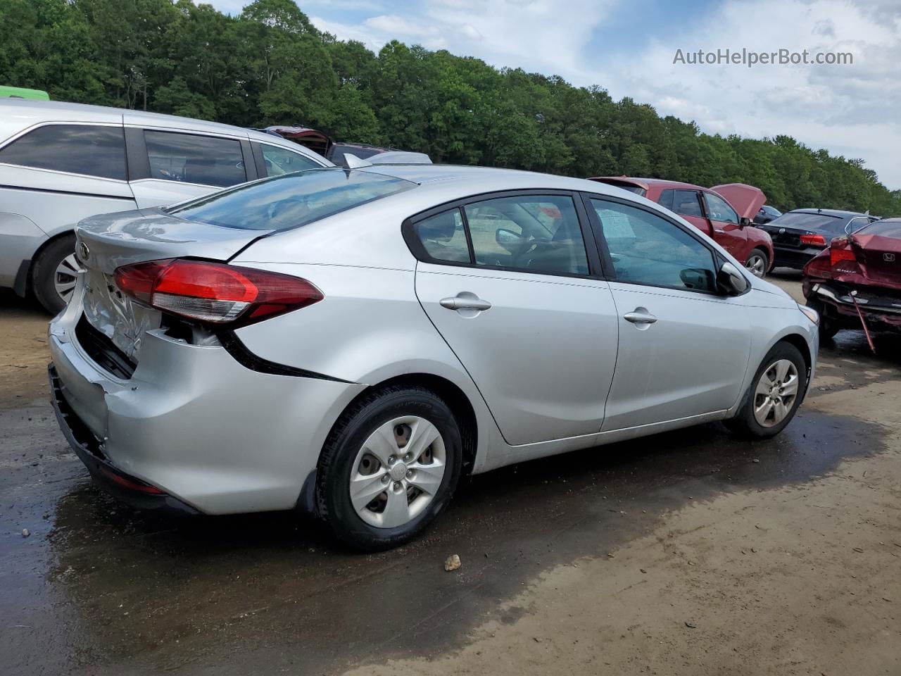 2017 Kia Forte Lx Silver vin: 3KPFK4A74HE053875