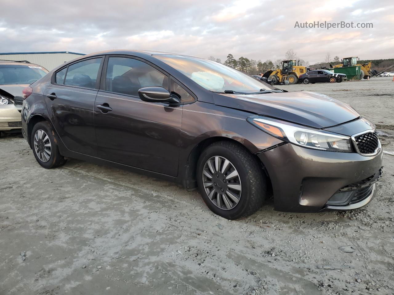 2018 Kia Forte Lx Серый vin: 3KPFK4A74JE169874