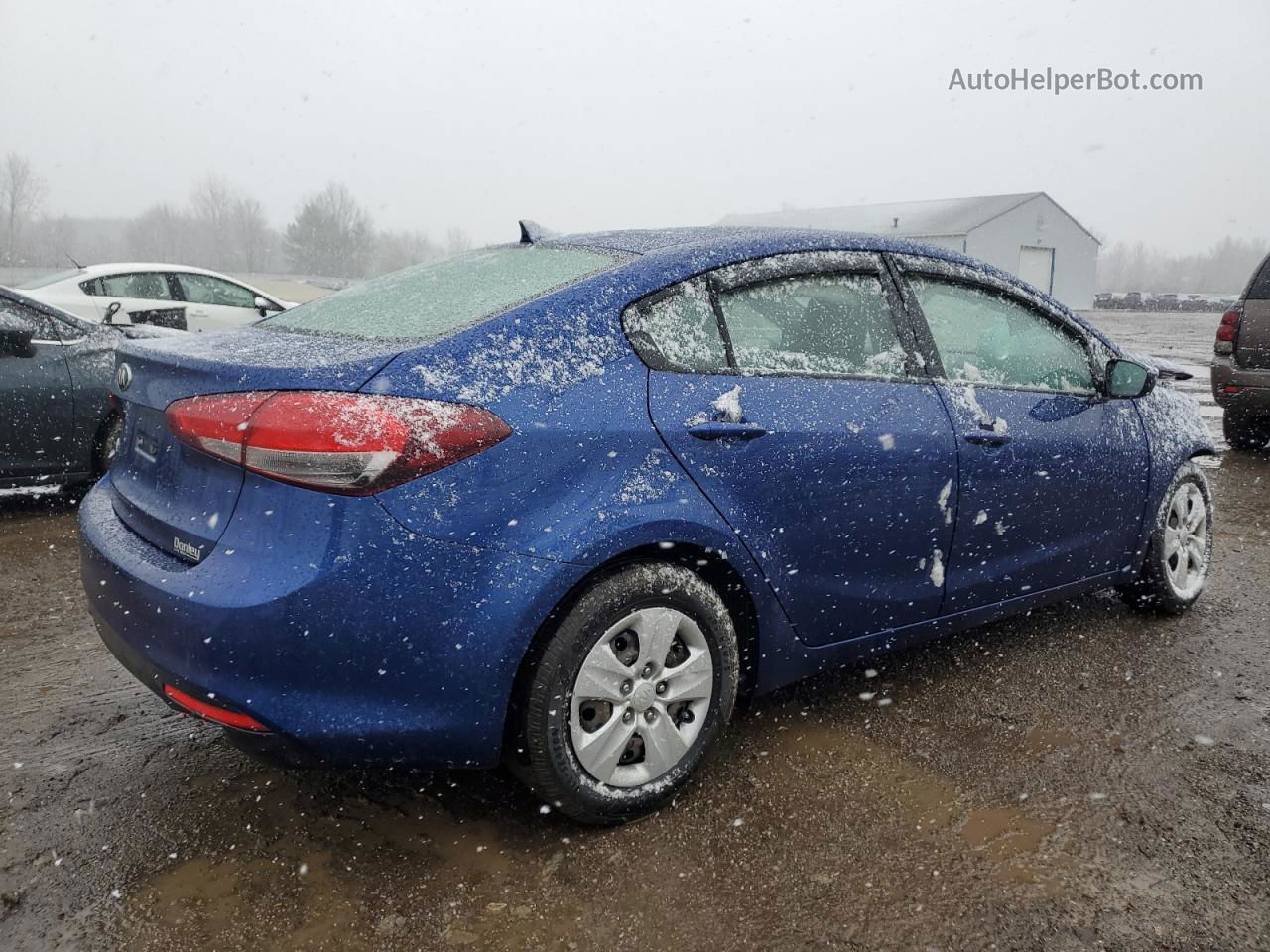 2018 Kia Forte Lx Blue vin: 3KPFK4A74JE210553