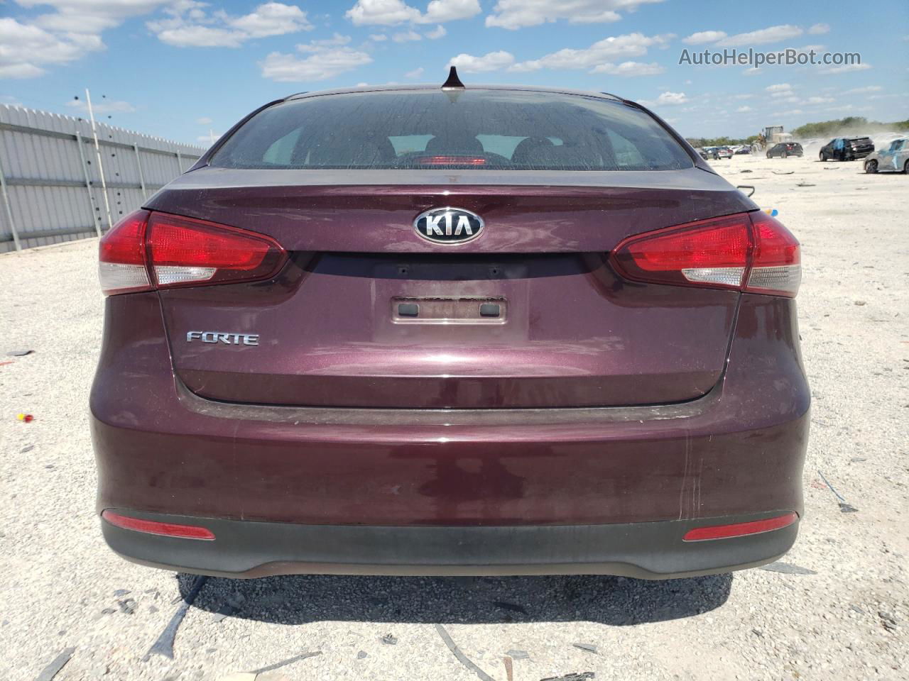 2018 Kia Forte Lx Бордовый vin: 3KPFK4A74JE228924