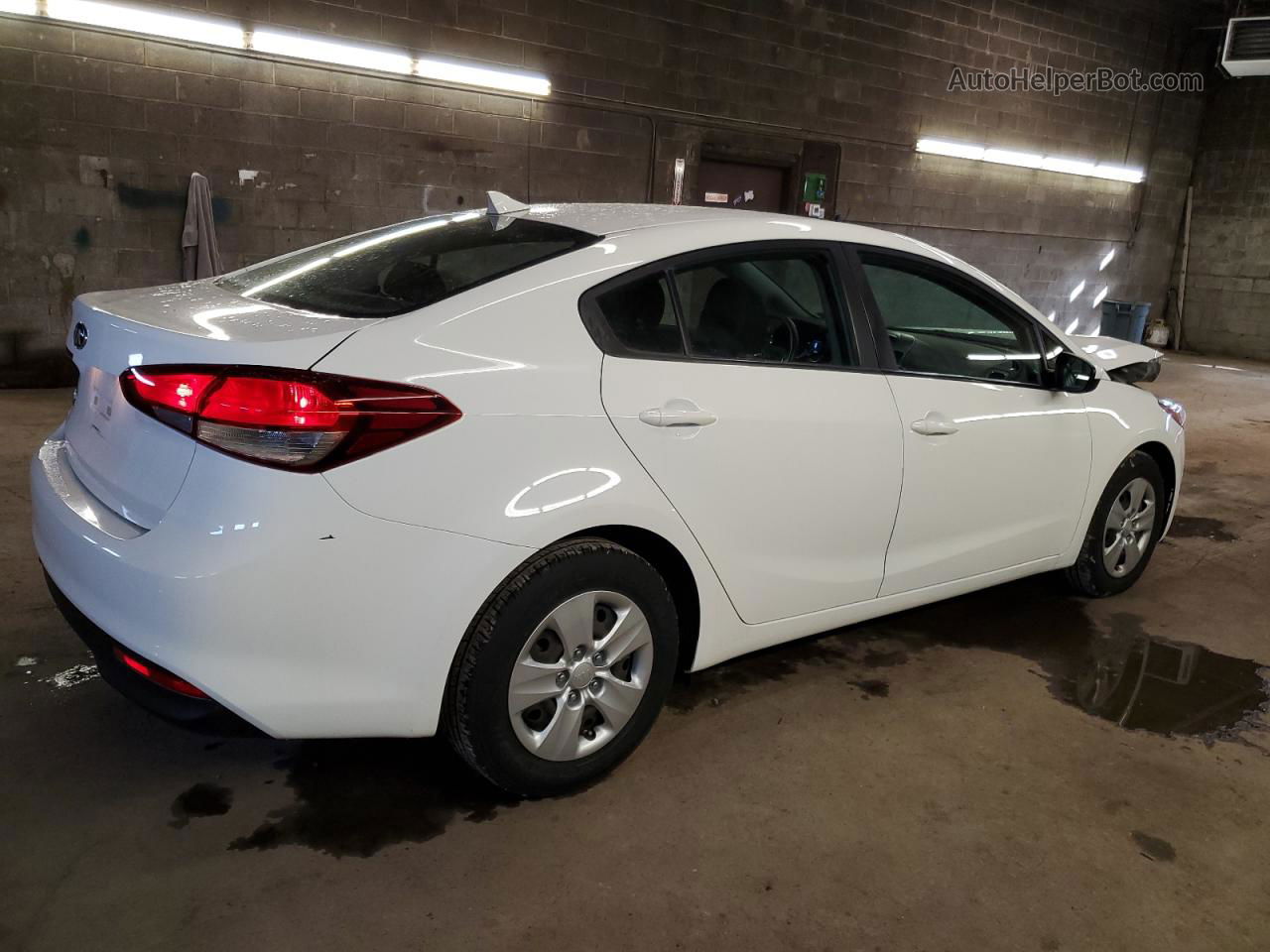 2018 Kia Forte Lx White vin: 3KPFK4A74JE275810