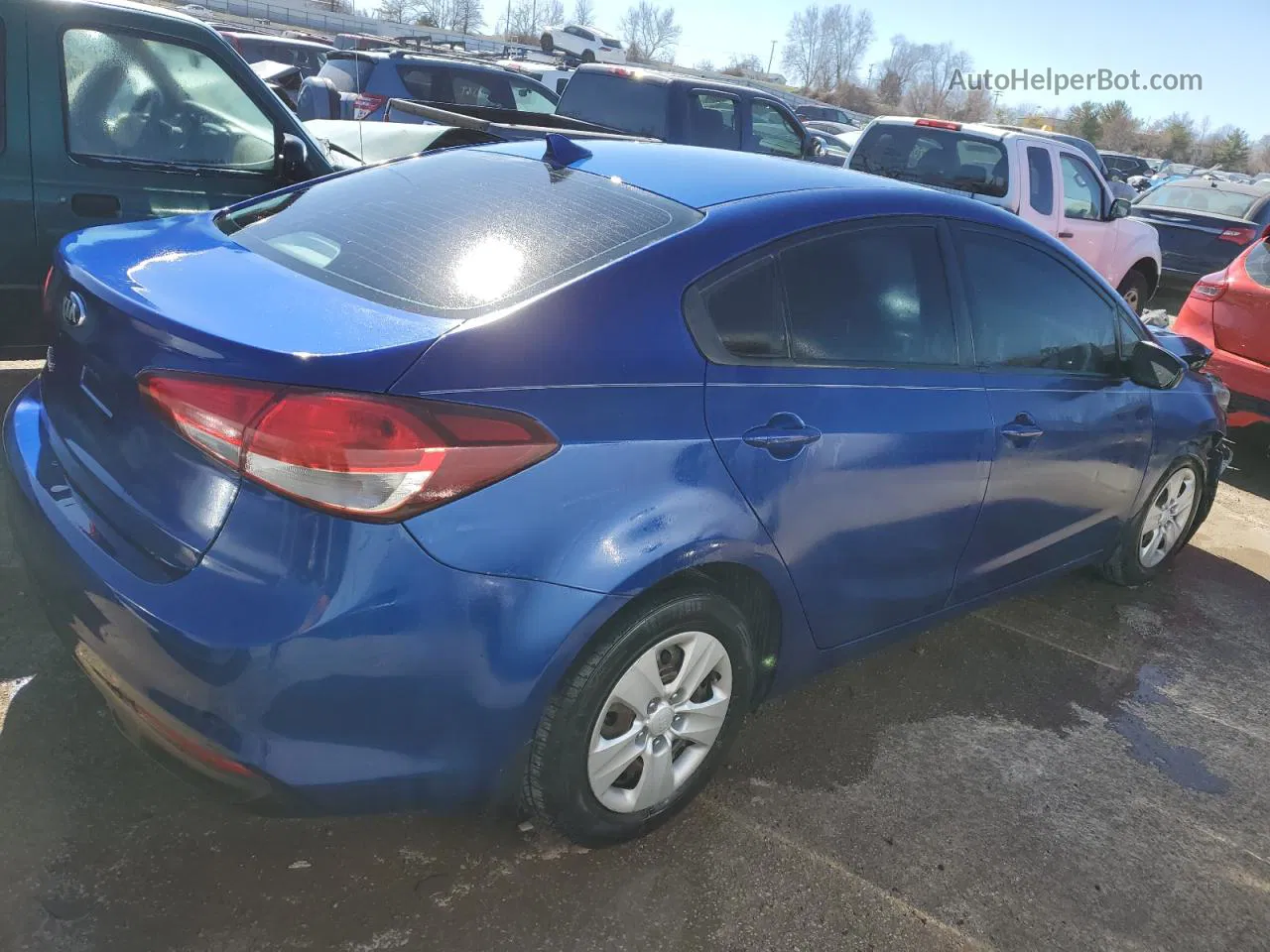 2017 Kia Forte Lx Синий vin: 3KPFK4A75HE059944