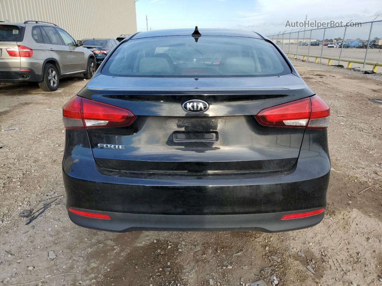 2017 Kia Forte Lx Black vin: 3KPFK4A75HE067526