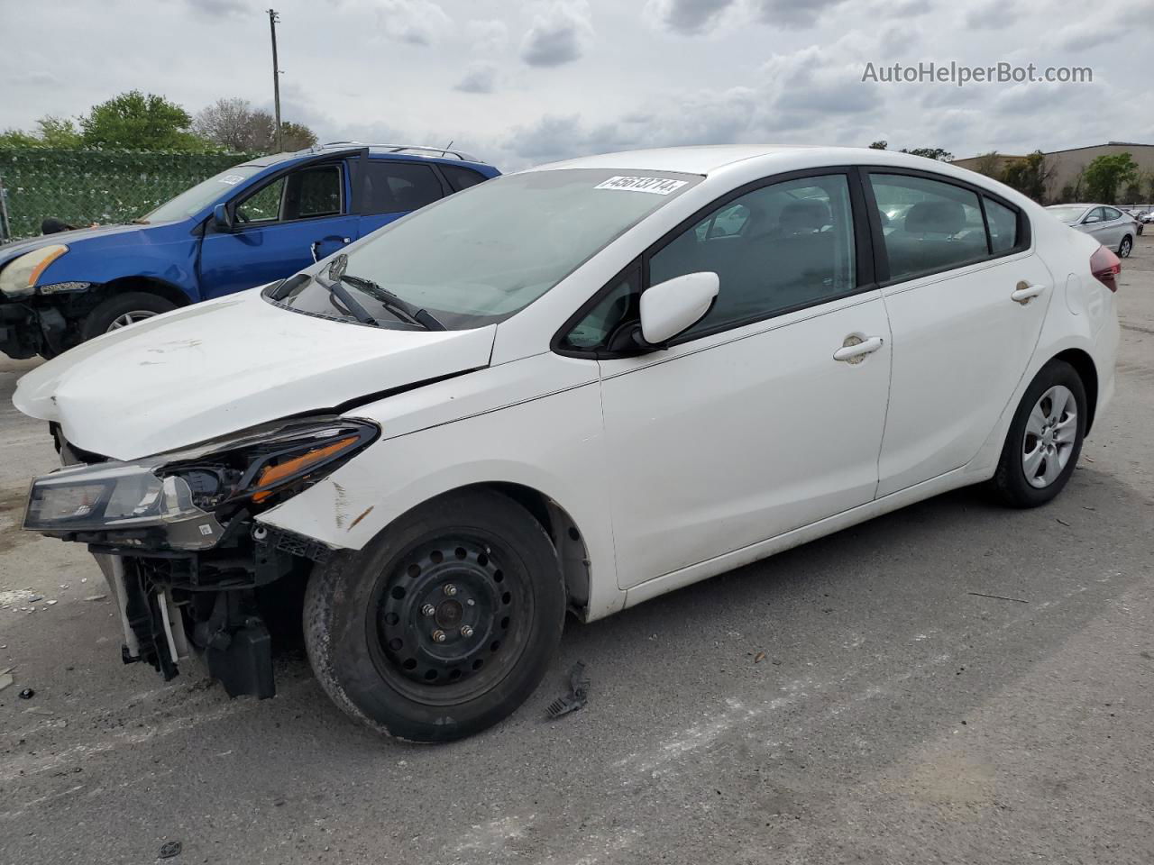 2017 Kia Forte Lx White vin: 3KPFK4A75HE123884