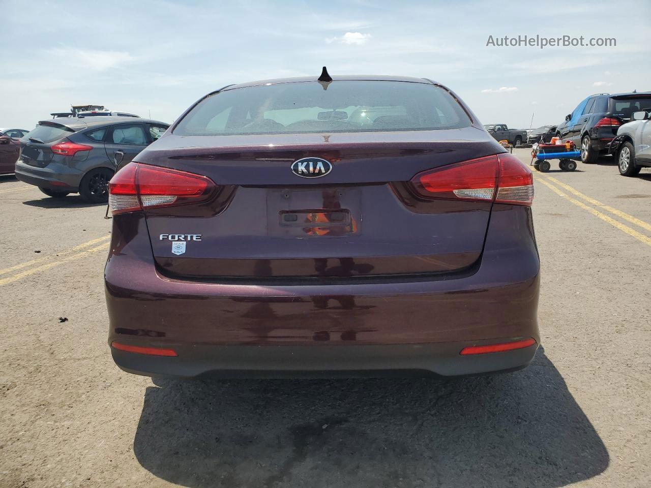 2017 Kia Forte Lx Maroon vin: 3KPFK4A75HE147022